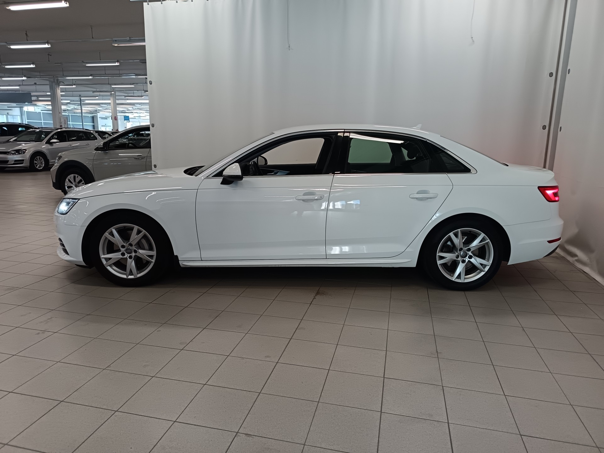 Audi A4 2016, kuva 4/31