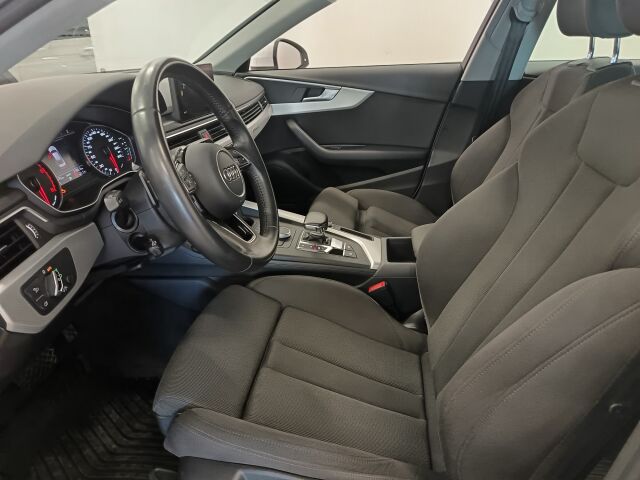AUDI A4 2016 Sedan First Edition Business Sport 2,0 TDI 140 kW quattro S tronic