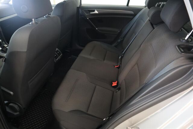 VOLKSWAGEN Golf 2017 Comfortline 1,4 TSI 92 kW (125 hv) DSG-automaatti