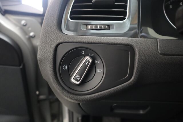 VOLKSWAGEN Golf 2017 Comfortline 1,4 TSI 92 kW (125 hv) DSG-automaatti
