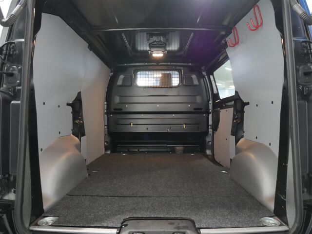 TOYOTA Proace 2017 L1 2,0 D 120 / Kauko-Webasto / Navi / Xenon / Peruutuskamera