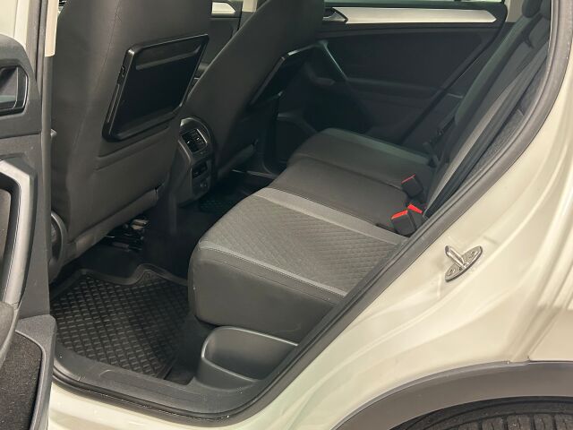 VOLKSWAGEN Tiguan 2017 Comfortline 2,0 TDI SCR 110 kW (150 hv) 4MOTION DSG-automaatti