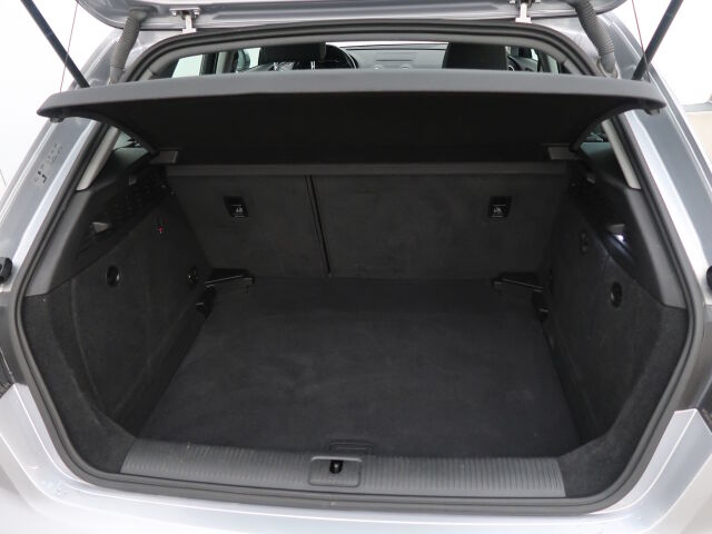 Audi A3 2017 Sportback Business 1,4 TFSI COD 110 kW ultra