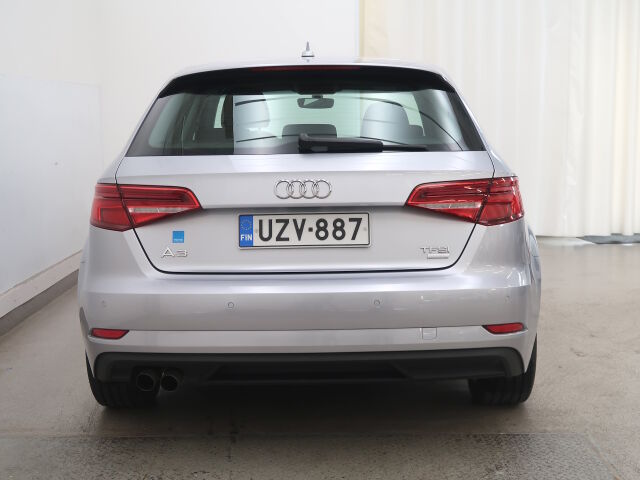 Audi A3 2017 Sportback Business 1,4 TFSI COD 110 kW ultra