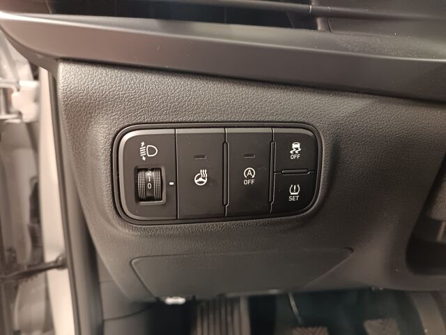HYUNDAI i20 Hatchback 2022 1.0 T-GDi 100 hv 6MT Comfort **VÄHÄN AJETTU JA HIENO PIKKUPIRSSI**