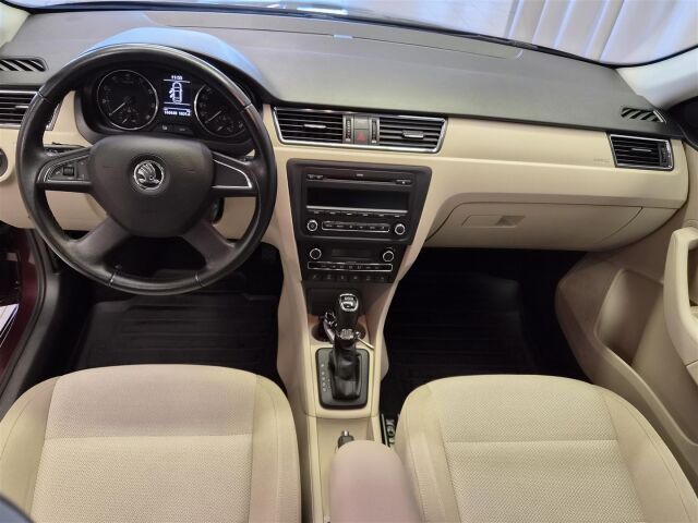 SKODA Rapid 2013 1,4 TSI Elegance DSG Autom.