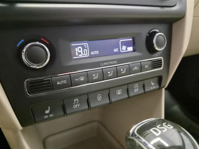 SKODA Rapid 2013 1,4 TSI Elegance DSG Autom.