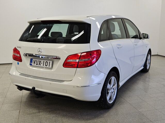 MERCEDES-BENZ B 2012 180 BE A