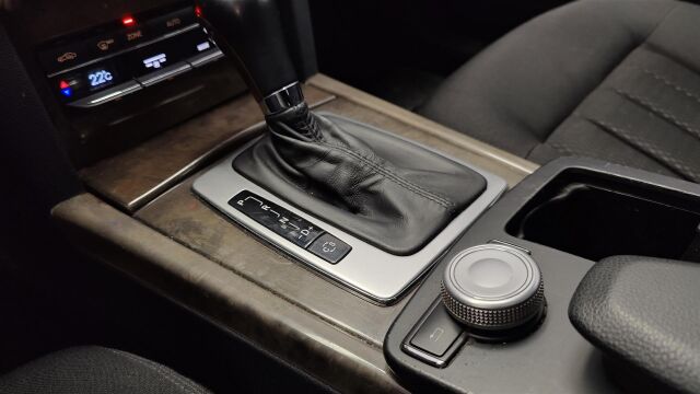 MERCEDES-BENZ E 2009 220 CDI BE A