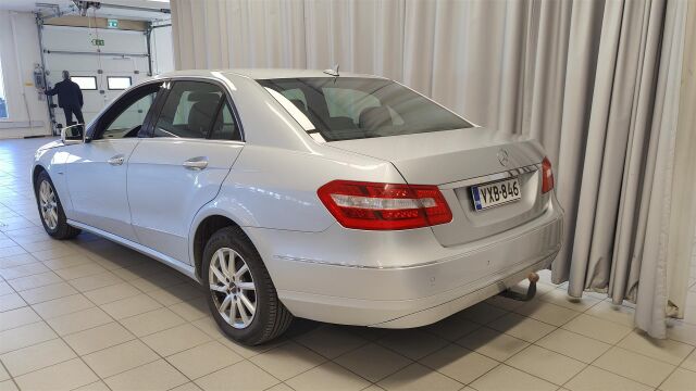 MERCEDES-BENZ E 2009 220 CDI BE A