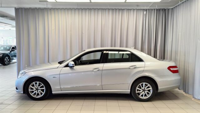 MERCEDES-BENZ E 2009 220 CDI BE A