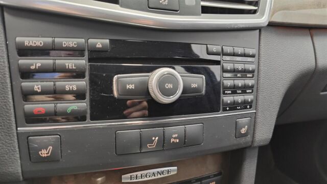 MERCEDES-BENZ E 2009 220 CDI BE A