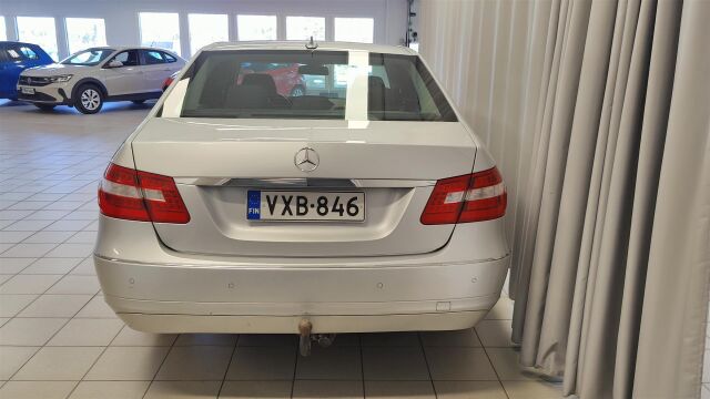 MERCEDES-BENZ E 2009 220 CDI BE A