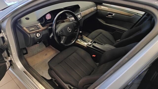 MERCEDES-BENZ E 2009 220 CDI BE A