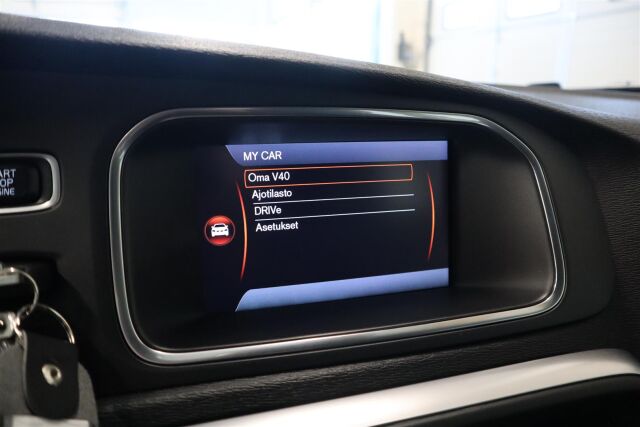 VOLVO V40 2014 T2 Momentum