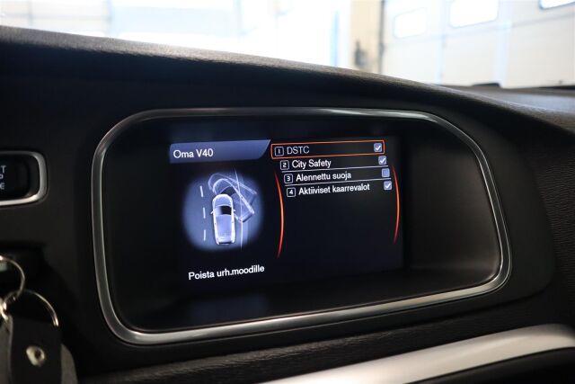 VOLVO V40 2014 T2 Momentum