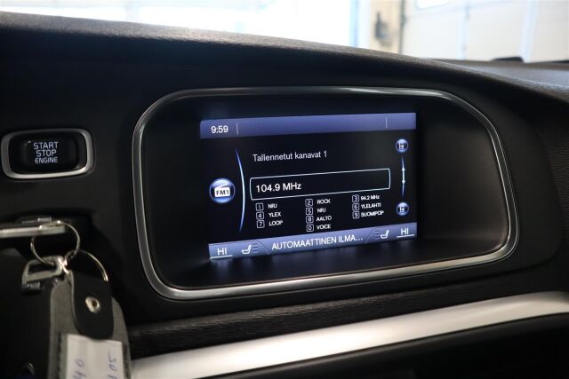 VOLVO V40 2014 T2 Momentum