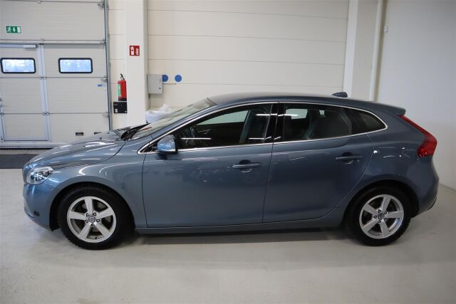 VOLVO V40 2014 T2 Momentum