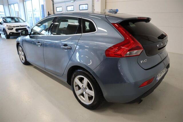 VOLVO V40 2014 T2 Momentum