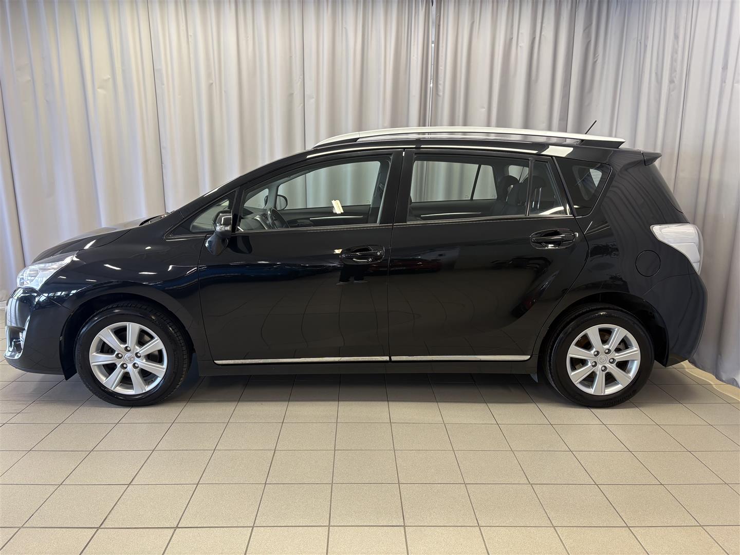 Toyota Verso 1,8 Valvematic Active 7p 2014, kuva 3/15