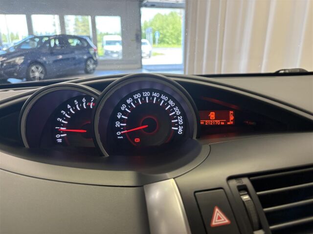 TOYOTA Verso 2014 1,8 Valvematic Active 7p