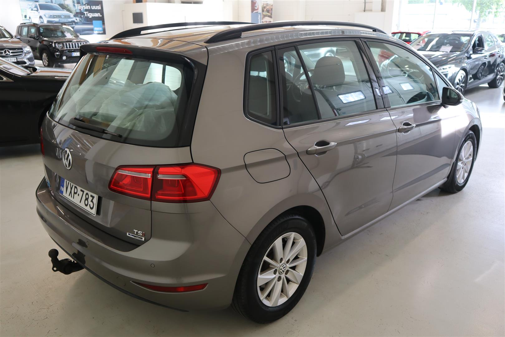 Volkswagen Golf Sportsvan 2015, photo 3/24