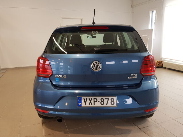 VOLKSWAGEN Polo 2015 Comfortline 1,2 TSI 66 kW (90 hv) BlueMotion Technology 4-ovinen