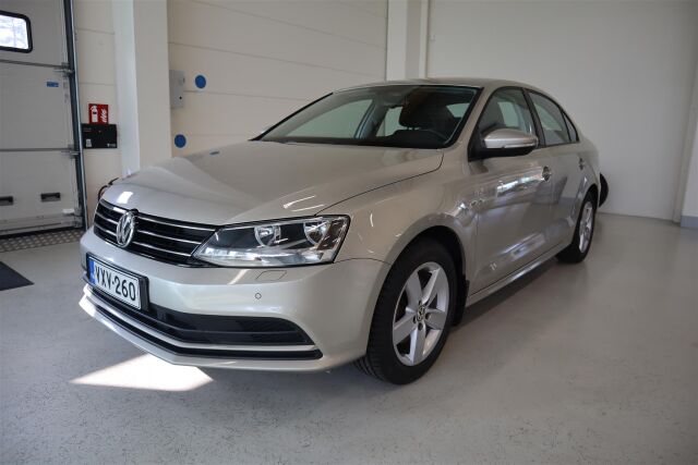 VOLKSWAGEN Jetta 2015 Comfort 1,2 TSI 77 kW (105 hv)