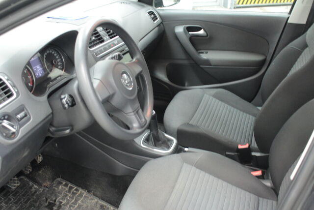 Volkswagen Polo 2010 Comfortline 1,2 TSI 77 kW (105 hv) 4-ovinen
