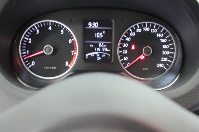 Volkswagen Polo 2010 Comfortline 1,2 TSI 77 kW (105 hv) 4-ovinen