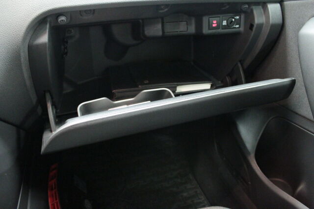Volkswagen Polo 2010 Comfortline 1,2 TSI 77 kW (105 hv) 4-ovinen