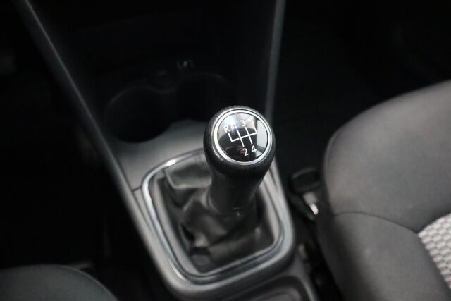 VOLKSWAGEN Polo 2010 Trendline 1,2 51 kW (70 hv) 4-ovinen