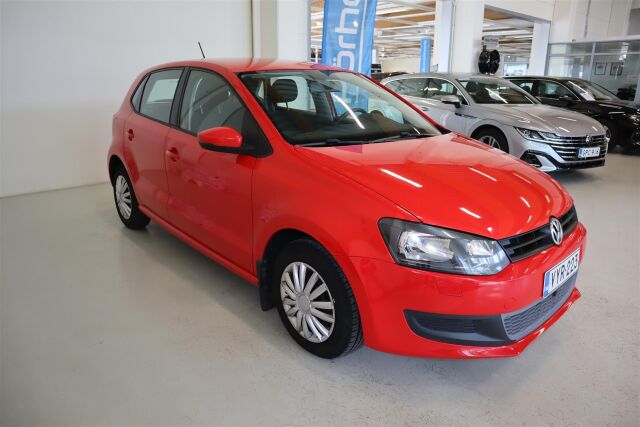 VOLKSWAGEN Polo 2010 Trendline 1,2 51 kW (70 hv) 4-ovinen