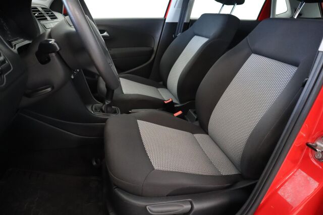 VOLKSWAGEN Polo 2010 Trendline 1,2 51 kW (70 hv) 4-ovinen