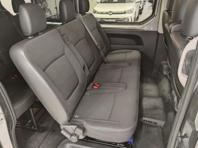 OPEL Vivaro 2016 Combi L2H1 1,6 CDTI Bi Turbo ecoFLEX 107kW Euro 6 MT6