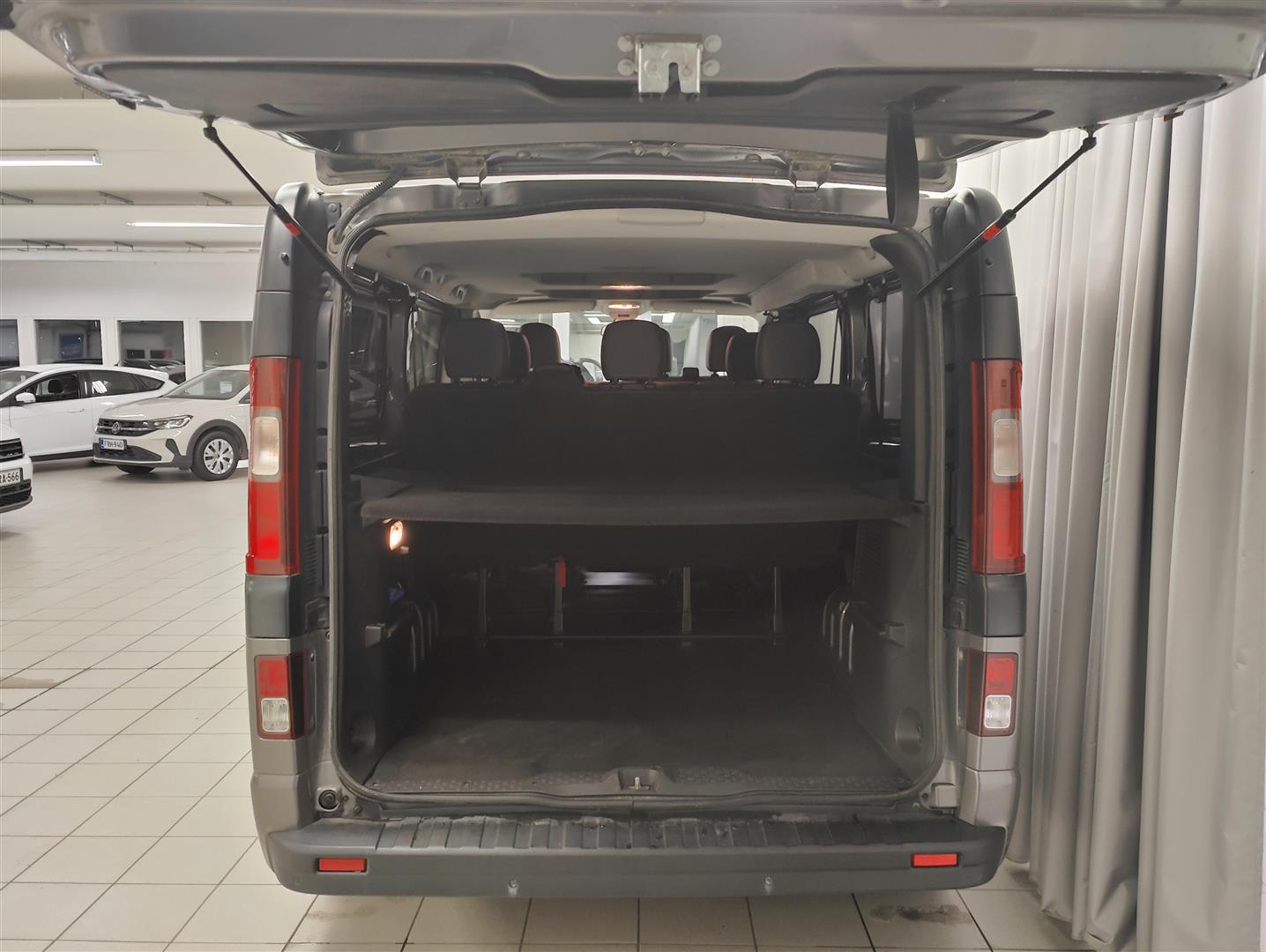Opel Vivaro 2016, kuva 6/17