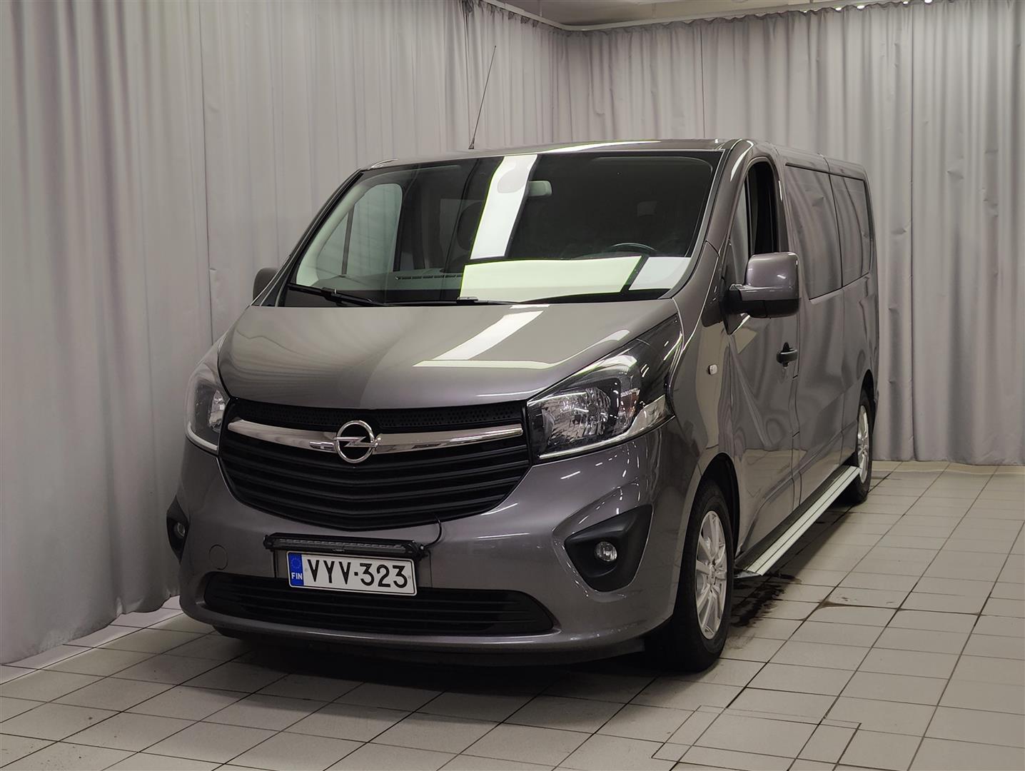 Opel Vivaro 2016, kuva 2/17