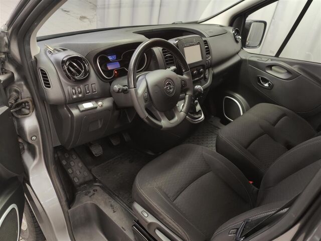 OPEL Vivaro 2016 Combi L2H1 1,6 CDTI Bi Turbo ecoFLEX 107kW Euro 6 MT6