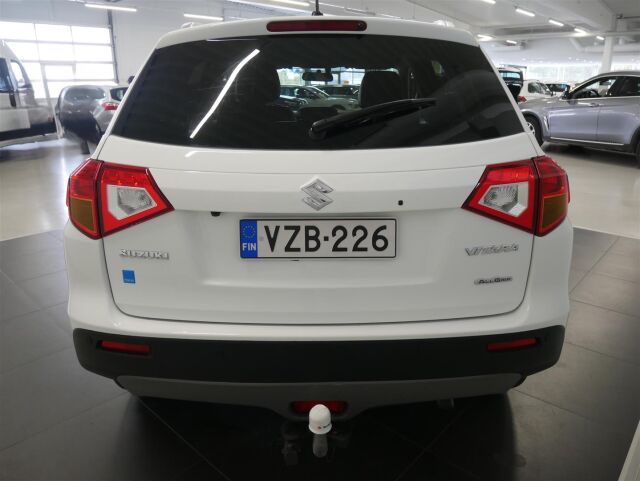 SUZUKI Vitara 2016 1,4 BOOSTERJET 4WD S 6AT / Adapt.vakkari / Navi / Kamera / Vetokoukku / 2 x renkaat