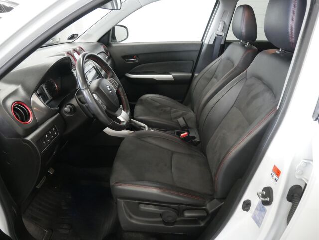 SUZUKI Vitara 2016 1,4 BOOSTERJET 4WD S 6AT / Adapt.vakkari / Navi / Kamera / Vetokoukku / 2 x renkaat