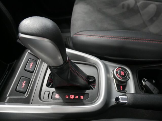 SUZUKI Vitara 2016 1,4 BOOSTERJET 4WD S 6AT / Adapt.vakkari / Navi / Kamera / Vetokoukku / 2 x renkaat