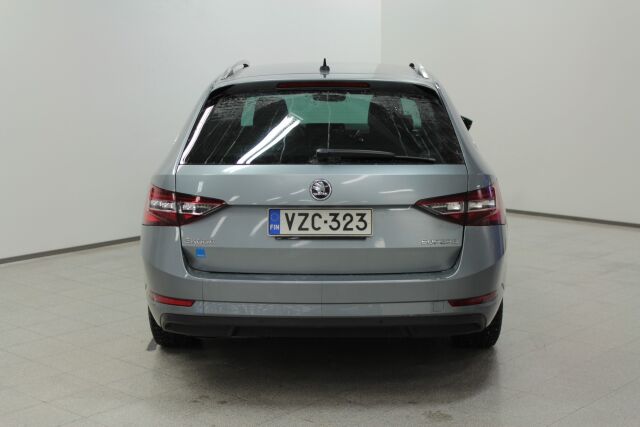 SKODA Superb 2016 Combi 2,0 TDI 150 Elegance DSG Autom.