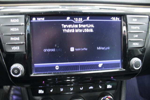 SKODA Superb 2016 Combi 2,0 TDI 150 Elegance DSG Autom.