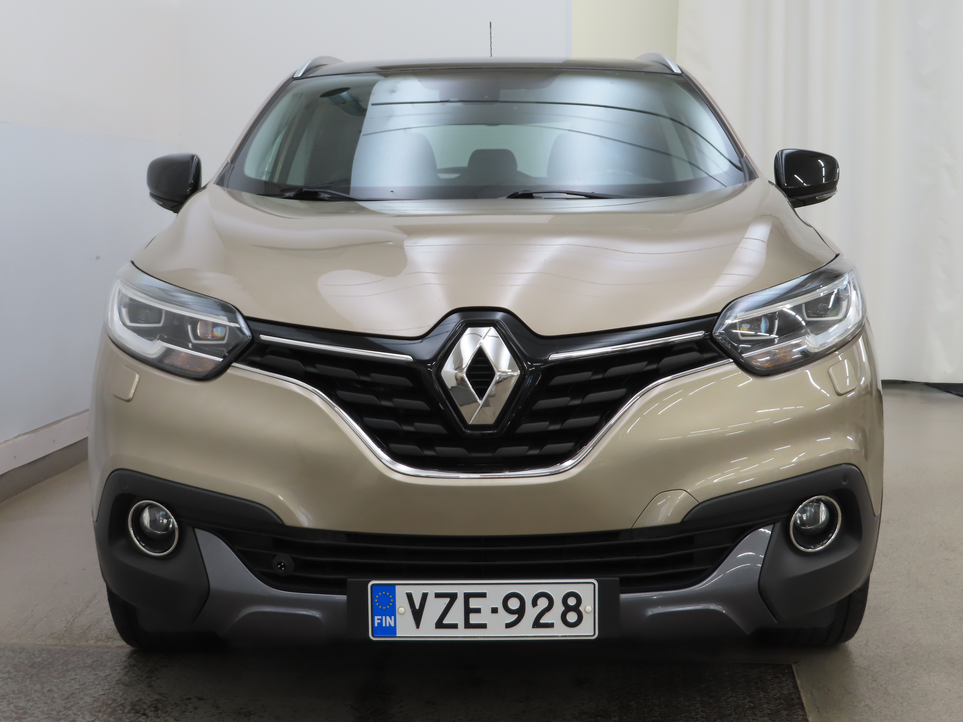 Renault Kadjar Energy TCe 130 EDC7-aut 2017, kuva 2/11