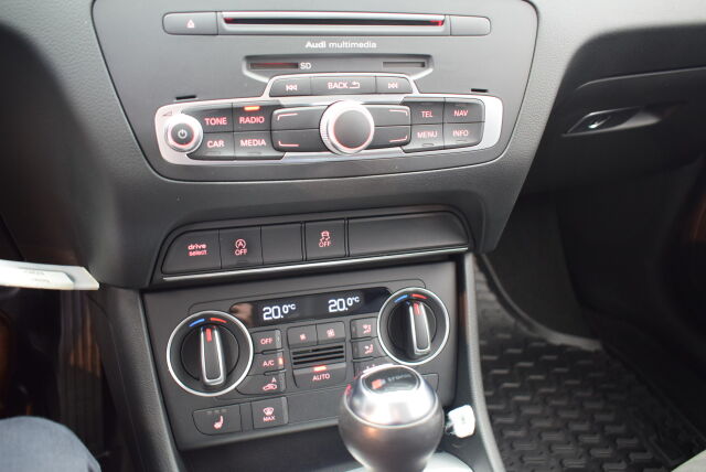 AUDI Q3 2017 Land of quattro Edition 2,0 TDI clean diesel 110 kW quattro S tronic