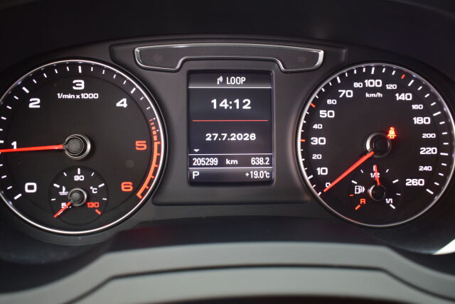 AUDI Q3 2017 Land of quattro Edition 2,0 TDI clean diesel 110 kW quattro S tronic