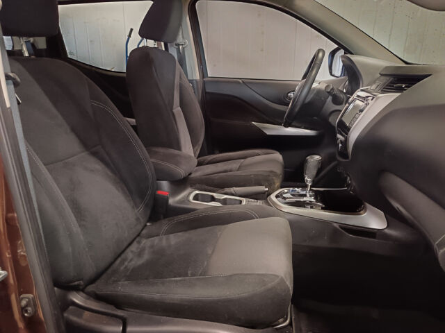 NISSAN Navara 2017 2.3dCi 190HV AUT DOUPLE CAP SIS ALV! *VETOKOUKKU  *AUTOM ILMASTOINTI *VAKKARI *