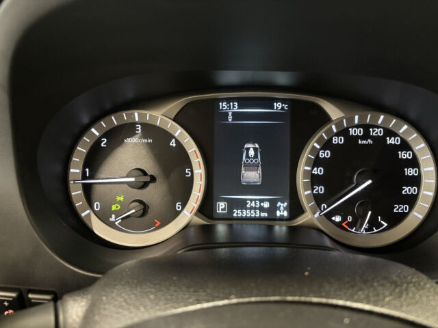 NISSAN Navara 2017 2.3dCi 190HV AUT DOUPLE CAP SIS ALV! *VETOKOUKKU  *AUTOM ILMASTOINTI *VAKKARI *