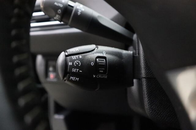 PEUGEOT 308 2017 Active PureTech 130