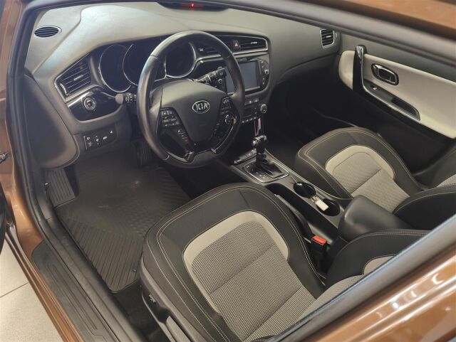 KIA cee'd 2018 1,6 Edition 7 SW DCT A/T  * P-Kamera / Navi / Moottorinlämmitin *